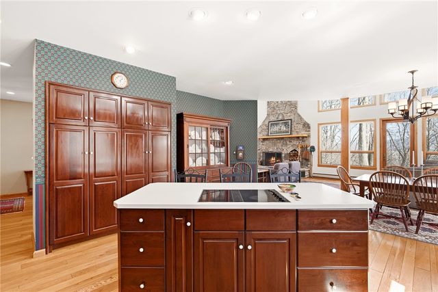 2090 Oak Ridge Dr, Saltlick Twp, PA 15622