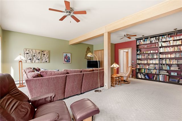 2090 Oak Ridge Dr, Saltlick Twp, PA 15622