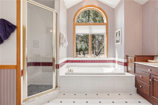 2090 Oak Ridge Dr, Saltlick Twp, PA 15622