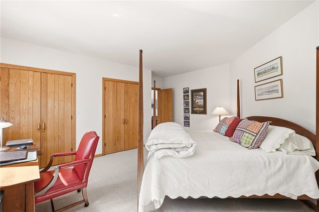 2090 Oak Ridge Dr, Saltlick Twp, PA 15622