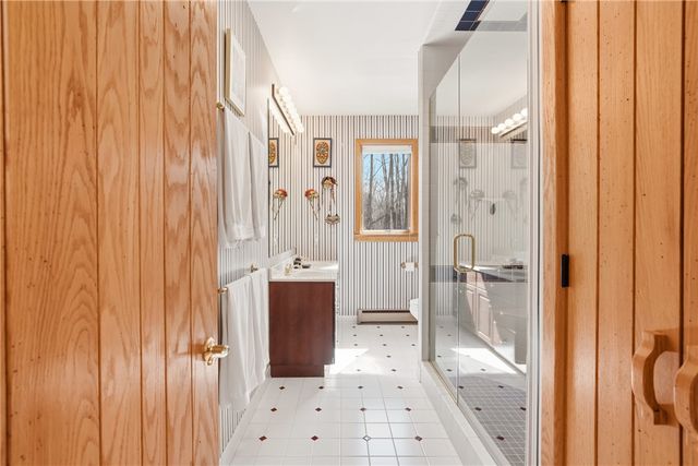 2090 Oak Ridge Dr, Saltlick Twp, PA 15622