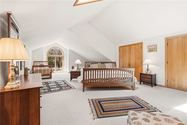 2090 Oak Ridge Dr, Saltlick Twp, PA 15622