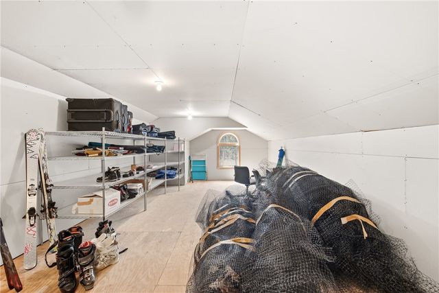 2090 Oak Ridge Dr, Saltlick Twp, PA 15622