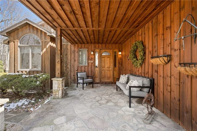 2090 Oak Ridge Dr, Saltlick Twp, PA 15622