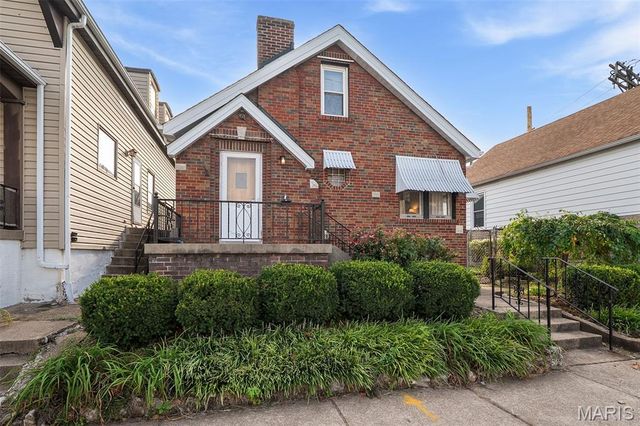 6622 Macklind Avenue, St Louis, MO 63109