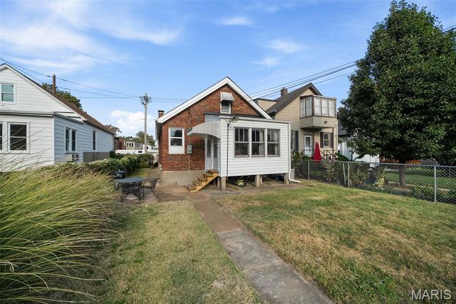 6622 Macklind Avenue, St Louis, MO 63109