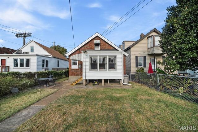 6622 Macklind Avenue, St Louis, MO 63109