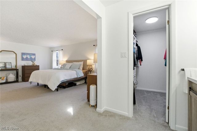 25726 Hidden Acres Drive, Westlake, OH 44145