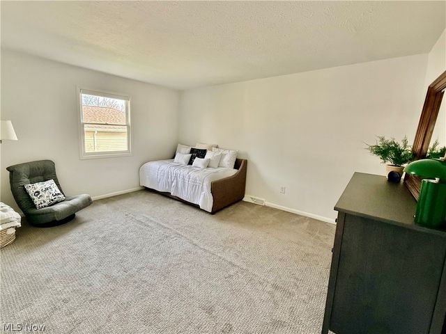 25726 Hidden Acres Drive, Westlake, OH 44145