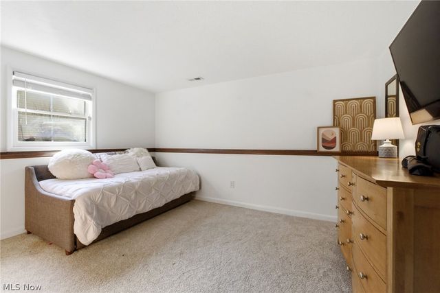 25726 Hidden Acres Drive, Westlake, OH 44145