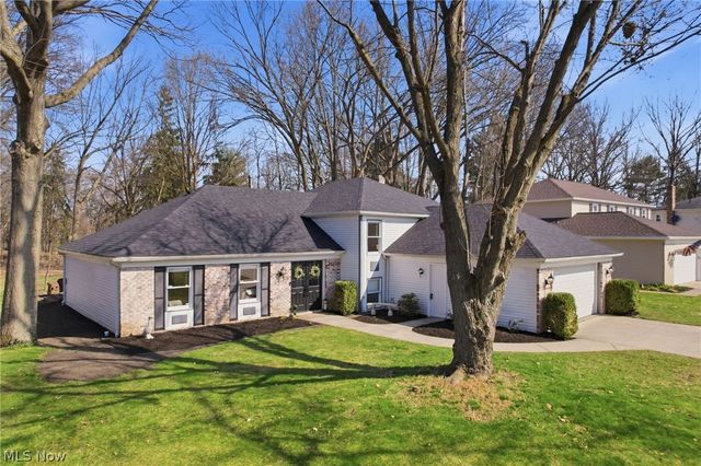 25726 Hidden Acres Drive, Westlake, OH 44145