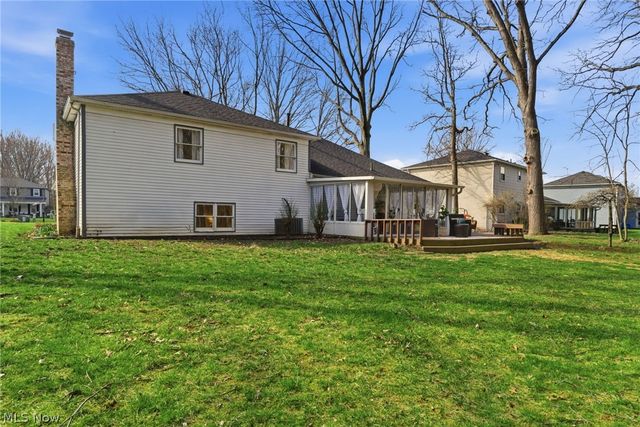 25726 Hidden Acres Drive, Westlake, OH 44145