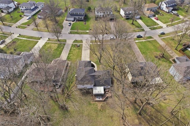 25726 Hidden Acres Drive, Westlake, OH 44145
