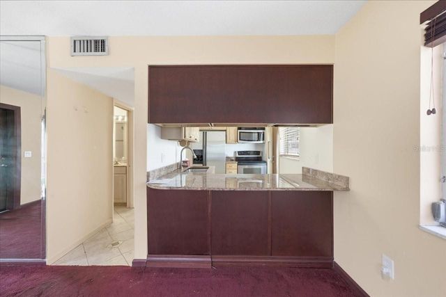 231 SKIFF POINT 7, Clearwater Beach, FL 33767