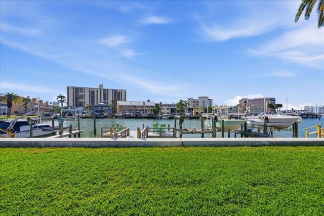 231 SKIFF POINT 7, Clearwater Beach, FL 33767