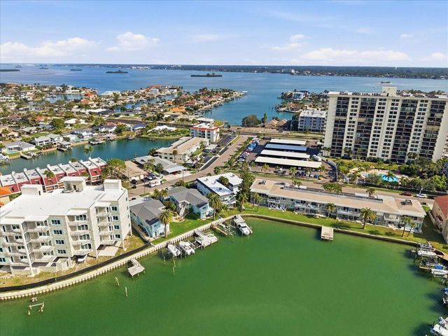 231 SKIFF POINT 7, Clearwater Beach, FL 33767