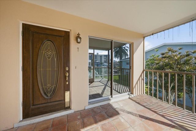 231 SKIFF POINT 7, Clearwater Beach, FL 33767