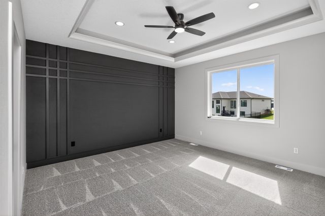 18048 Tanglewood Drive, Clive, IA 50325