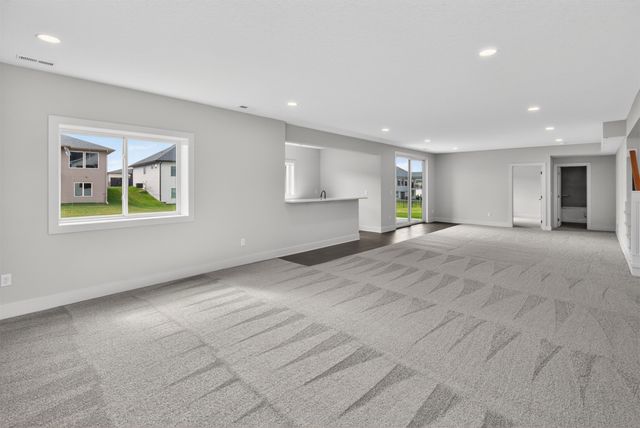 18048 Tanglewood Drive, Clive, IA 50325