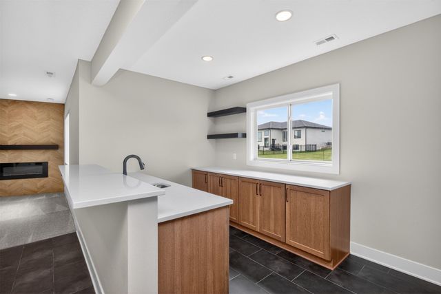 18048 Tanglewood Drive, Clive, IA 50325