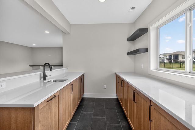 18048 Tanglewood Drive, Clive, IA 50325