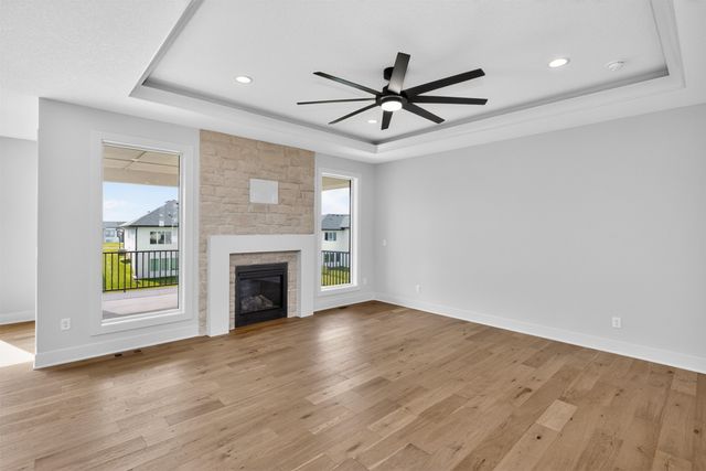 18048 Tanglewood Drive, Clive, IA 50325