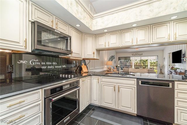 912 SW 48th TER 208, Cape Coral, FL 33914