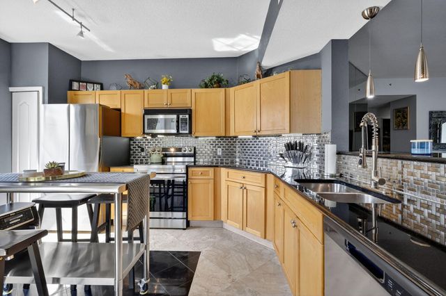 11011 Legacy Lane 105, Palm Beach Gardens, FL 33410