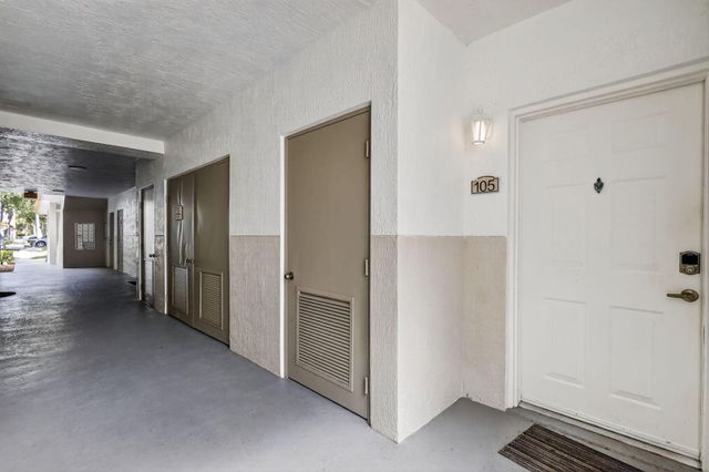 11011 Legacy Lane 105, Palm Beach Gardens, FL 33410