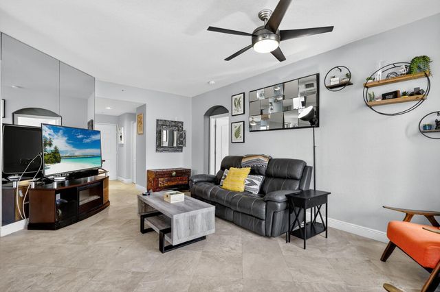 11011 Legacy Lane 105, Palm Beach Gardens, FL 33410