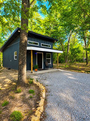 3158 Summertown Hwy, Summertown, TN 38483
