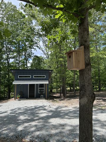 3158 Summertown Hwy, Summertown, TN 38483