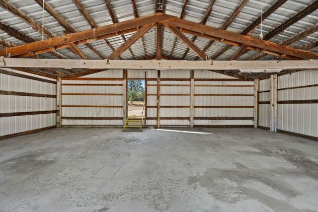 3732 E WESTWOOD Ave, Chattaroy, WA 99003