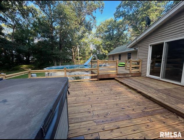 12726 E County Road 300 N Road, Chandlerville, IL 62627