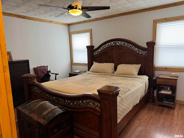 12726 E County Road 300 N Road, Chandlerville, IL 62627