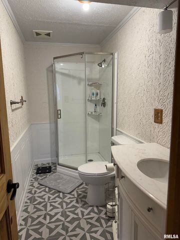 12726 E County Road 300 N Road, Chandlerville, IL 62627