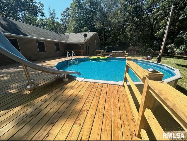 12726 E County Road 300 N Road, Chandlerville, IL 62627