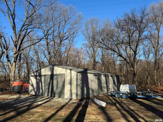 12726 E County Road 300 N Road, Chandlerville, IL 62627