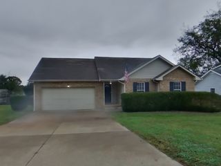 3261 Tabby Dr, Clarksville, TN 37042