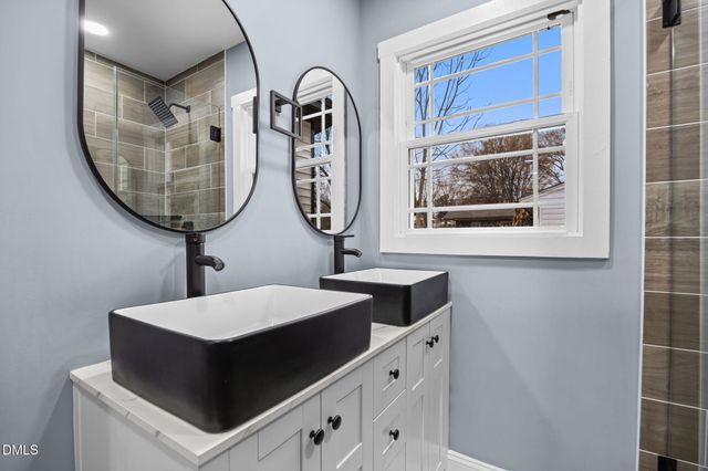 3000 Brentwood Road, Raleigh, NC 27604