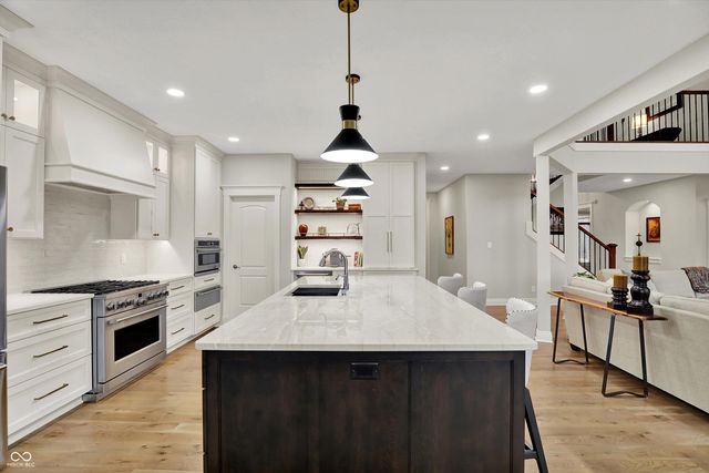 11221 Mirador Lane, Fishers, IN 46037