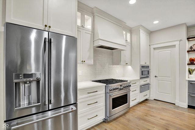 11221 Mirador Lane, Fishers, IN 46037