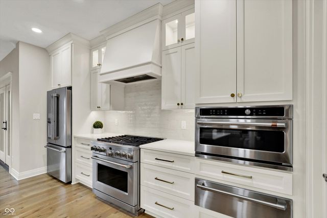 11221 Mirador Lane, Fishers, IN 46037