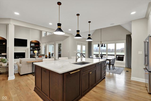 11221 Mirador Lane, Fishers, IN 46037