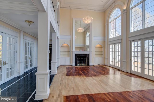 7827 SOUTHDOWN RD, Alexandria, VA 22308