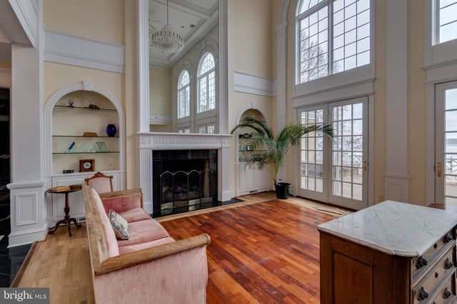 7827 SOUTHDOWN RD, Alexandria, VA 22308