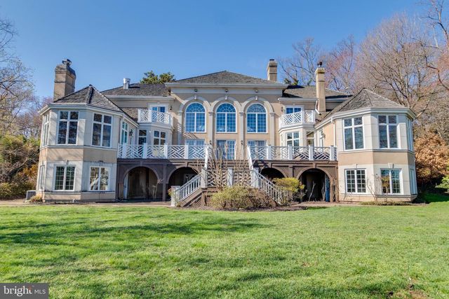 7827 SOUTHDOWN RD, Alexandria, VA 22308