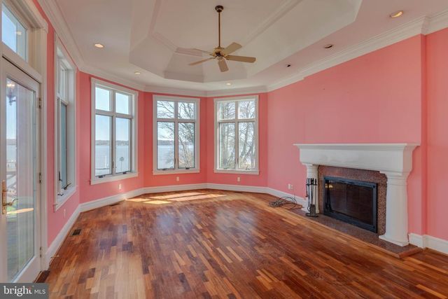 7827 SOUTHDOWN RD, Alexandria, VA 22308