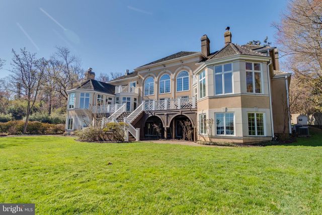 7827 SOUTHDOWN RD, Alexandria, VA 22308