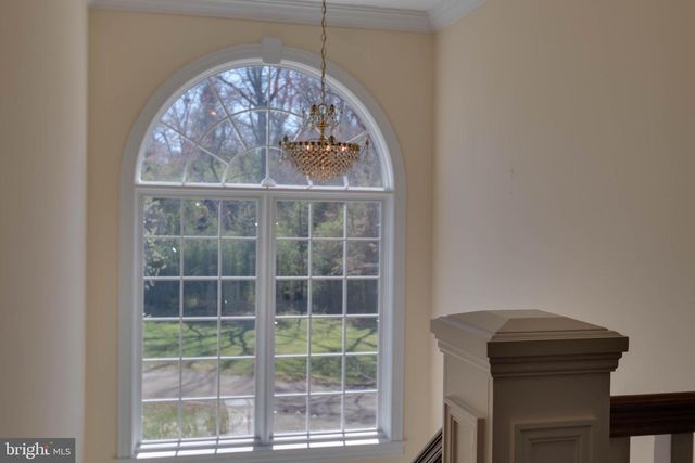 7827 SOUTHDOWN RD, Alexandria, VA 22308